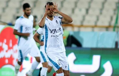 باشگاه پیکان در انتظار پیشنهاد جدید استقلال برای واسعی