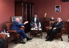 رئیس فیفا از روحانی برای دیدن بازی‌های جام جهانی دعوت کرد/ اینفانتینو نظرش درباره عدم دخالت سیاست در ورزش را به AFC منتقل می‌کند