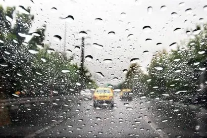 بارش پراکنده در سواحل دریای خزر/ وزش باد شدید در غرب کشور