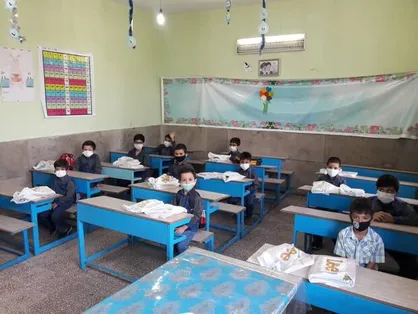 حاجی میرزایی آخرین تصمیم ستاد ملی کرونا در مورد بازگشایی مدارس را تشریح کرد