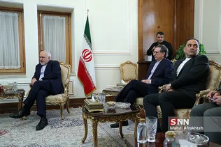 دیدار ظریف با معاون آسیای وزات خارجه ونزوئلا 