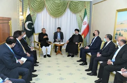 تاکید رئیس جمهوری پاکستان بر عملیاتی شدن تجارت تهاتری با ایران