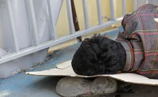 دستگیری زن متکدی با درآمد روزانه چهار میلیونی