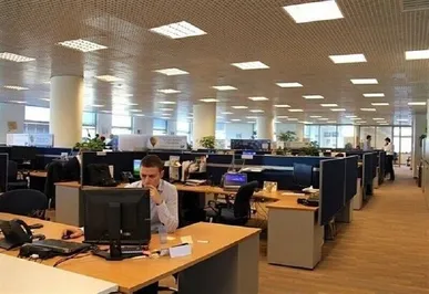 پنجشنبه‌ها ادارات و دستگاه‌های اجرایی کردستان همچنان تعطیل است
