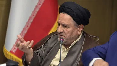جلسات اقتصادی استان نباید در حد صورت‌جلسه باقی بماند/ سد آبریز و پتروشیمی دهدشت تعیین تکلیف شوند