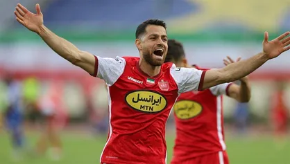 رسمی: پورعلی گنجی با پرسپولیس تمدید کرد