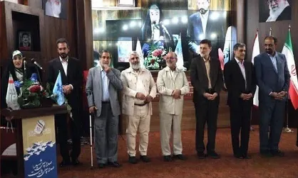 تقدیر از شهدا و برنامه&zwnj;سازان دفاع مقدس در رادیو