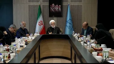 رئیس قوه قضاییه: به تفاهم مشترک نیاز داریم/ چرا خانواده یک مجرم باید از خطای او آسیب ببینند؟ + فیلم