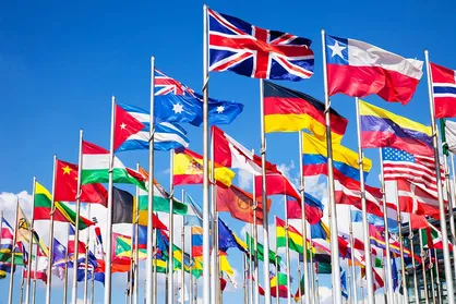 تفاوت رایزن بازرگانی و اقتصادی چیست؟ / سهم ۲ درصدی ایران از بازار منطقه، نتیجه تفاوت ۳۰ برابری تعداد رایزنان بازرگانی