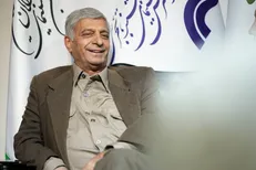 نشان عالی خورشید به احمد ضابطی جهرمی مستندساز رسید