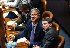 رسانه صهیونیستی: از زمان انتصاب بن گویر بیش از ۱۱۰ فلسطینی در زندان‌های اسرائیل جان باخته‌اند