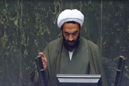 نماینده خمینی&zwnj;شهر: آنهایی که مسکن مهر را مزخرف و قوطی کبریت می&zwnj;دانستند امروز سودای ریاست جمهوری را در سر می&zwnj;پرورانند