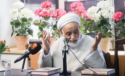 حوزه و دانشگاه پنجشنبه و جمعه هم نباید تعطیل باشد