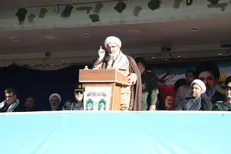 جان‌فدایان نظام اسلامی همچون بنیانی مرصوص در برابر دشمن ایستاده‌اند/ «هیهات من الذله» شعار ماندگار جبهه مقاومت است
