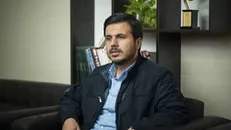 دهنوی: بانک‌ها وام چند میلیاردی را بدون ضمانت می‌دهند، ولی برای پرداخت وام ۱۰۰ میلیونی ازدواج جوانان را اذیت می‌کنند
