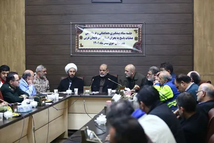 وزیر کشور: تمامی زلزله&zwnj;زدگان خوی باید در اماکن گرم اسکان یابند