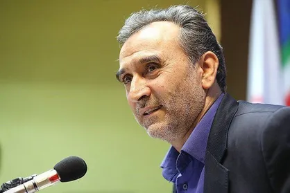 درباره جزایر سه&zwnj;گانه مذاکره نمی&zwnj;کنیم / سندسازی کشور&zwnj;های همسایه با پول نفت برای تصاحب جزایر + فیلم