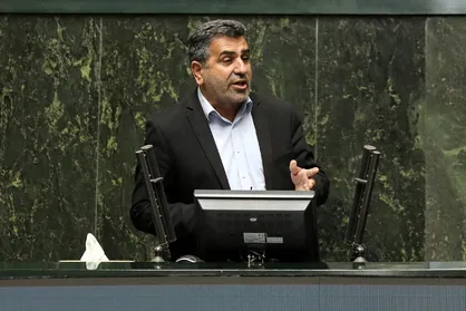 پای &laquo;مطهره گونه&zwnj;ای&raquo;، دانشجوی بازداشتی به مجلس باز شد + فیلم