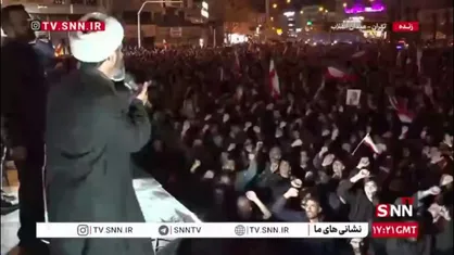 شعار بی وقفه &laquo;حیدر حیدر&raquo; در تجمع پرشور مردم در میدان انقلاب اسلامی/ میدان انقلاب مملو از عاشقان ولایت و عزاداران امام شهید امت شد