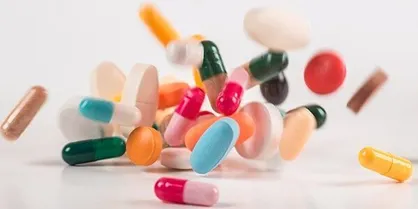 گلودرد با آنتی&zwnj;بیوتیک خوب نمی&zwnj;شود؛ خوددرمانی نکنید!