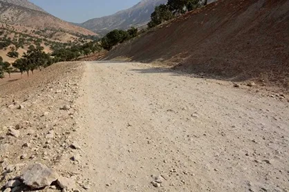 مردم روستای &laquo;شرنگ رنگ&raquo; کهگیلویه و بویراحمد از کمترین امکانات هم برخوردار نیستند + فیلم