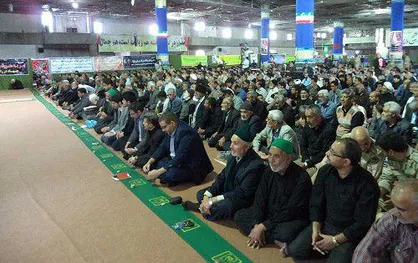 دانشجویان ضمن حفظ وحدت&zwnj;، انتقاد کنند/ درباره حضور دانشجویان در نماز جمعه ضعیف عمل کردیم!