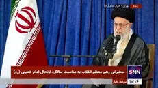 رهبر انقلاب: نسل کنونی عظمت امام را نمی‌دانند امام را با امثال این حقیر مقایسه می‌کنند درحالیکه فاصله نجومی است