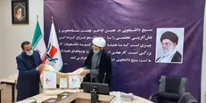 تجدید بیعت ۱۲۰ هزار نفری / نامه پویش «بیعت سلیمانی‌ها» تحویل نماینده رهبر انقلاب شد