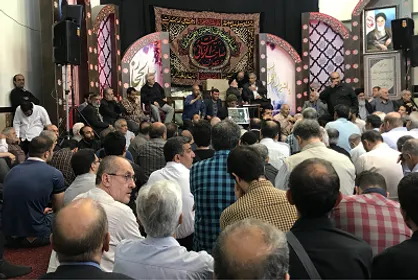 تشییع پیکر مرحوم حسین خلج توسط عاشقان اباعبدالله الحسین (ع)