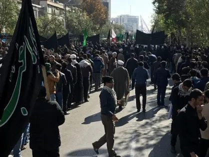 توسل به حضرت ابوالفضل(ع) برای حضور در پیاده روی &laquo;طریق رضوی&raquo;/به شوق زیارتت قدم&zwnj;هایم را می&zwnj;شمارم