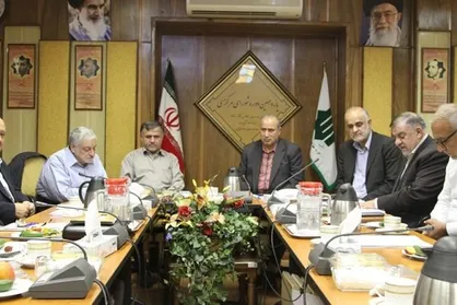 ورزشگاه&zwnj;های ما مناسب پذیرش بانوان نیست