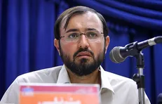 روحانی و لاریجانی باید پاسخگو باشند/ مردم گرفتار هستند در حالی که آقایان خودشان در خانه‌های اشرافی زندگی می‌کنند