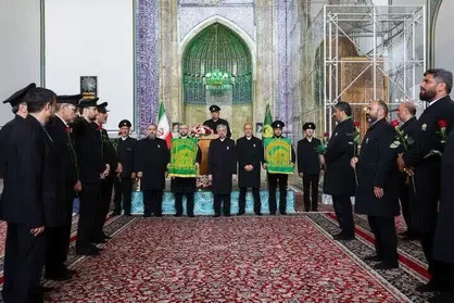 برگزاری آئین اعزام کاروان زیر سایه خورشید در حرم رضوی