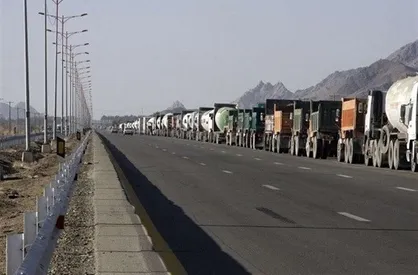 جزئیات برگشت ۳۶ کانتینر گازوئیل عراق از مرز میلک توسط طالبان