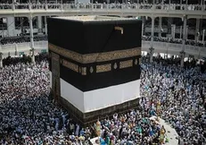 اختصاص ۲۰۰ دلار ارز همراه با نرخ روزانه بانک مرکزی به زائران حج تمتع ۹۷