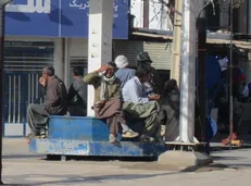 ضعف ستاد مدیریت بحران در زلزله کرمانشاه، مشکلات را بیشتر کرد/۱۷۲ هزار بیکار در کرمانشاه وجود دارد
