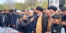 برگزاری مراسم تشییع ۱۲ شهید جنگ رمضان در شهرری