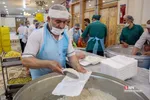 ضیافت افطاری در حرم حضرت معصومه(س)