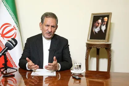 بعد از انتخابات ۹۶ باید در دولت می&zwnj;ماندم/ از آراء روحانی حفاظت کردم
