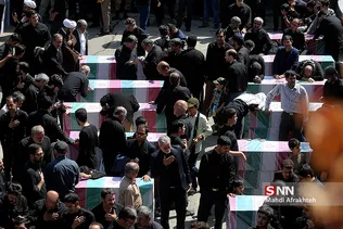 تشییع پیکر 135 شهید گمنام