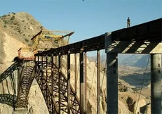 پل مرزی سرخس ایران ـ. سرخس ترکمنستان آماده بهره‌برداری شد