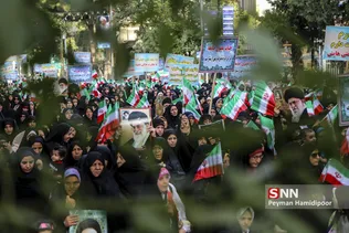 دختران انقلاب