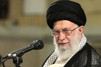 فاصله بین افراد در نماز جماعت چه مقدار می&zwnj;تواند باشد؟
