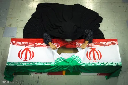 مادران نبینند
