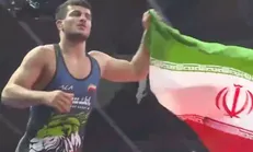 ضرب طلا بر سینه ناقوسی
