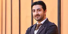 دستور ویژه وزیر کشور برای تمدید ویزای شاعر افغانستانی