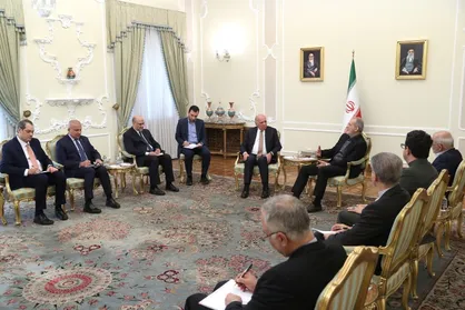 پزشکیان: برای رشد و پیشرفت ملت&zwnj;مان از کسی دستور یا اجازه نمی&zwnj;گیریم
