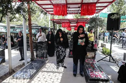 برگزاری مراسم بهره برداری از بلوک بهسازی شده قطعه ۵۰ گلزار شهدا/ تمام قطعات بهسازی می&zwnj;شود