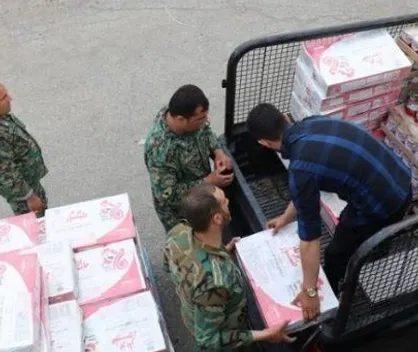 دانشجویان البرزی در آماده&zwnj;سازی و توزیع ۱۰۰۰ بسته موادغذایی و بهداشتی مشارکت کردند + فیلم