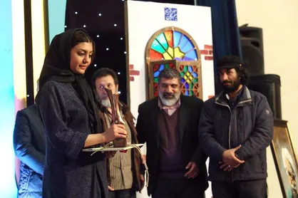 دبیر کانون شعر و ادب دانشگاه علامه با شعر &laquo;درختی به نام زن&raquo; افتخارآفرینی کرد